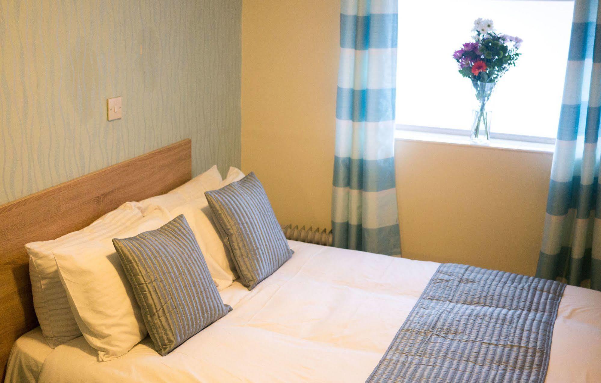 Hotel The Manor - 2*